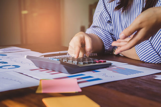 hr compensation services using calculator