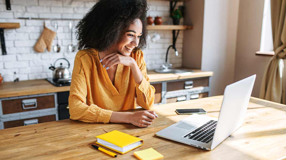 Successful remote workplace plans hybrid.